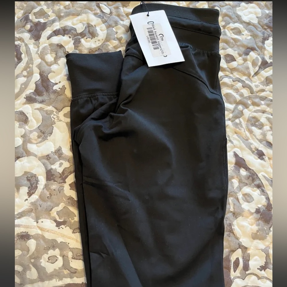 Zyia ascend joggers